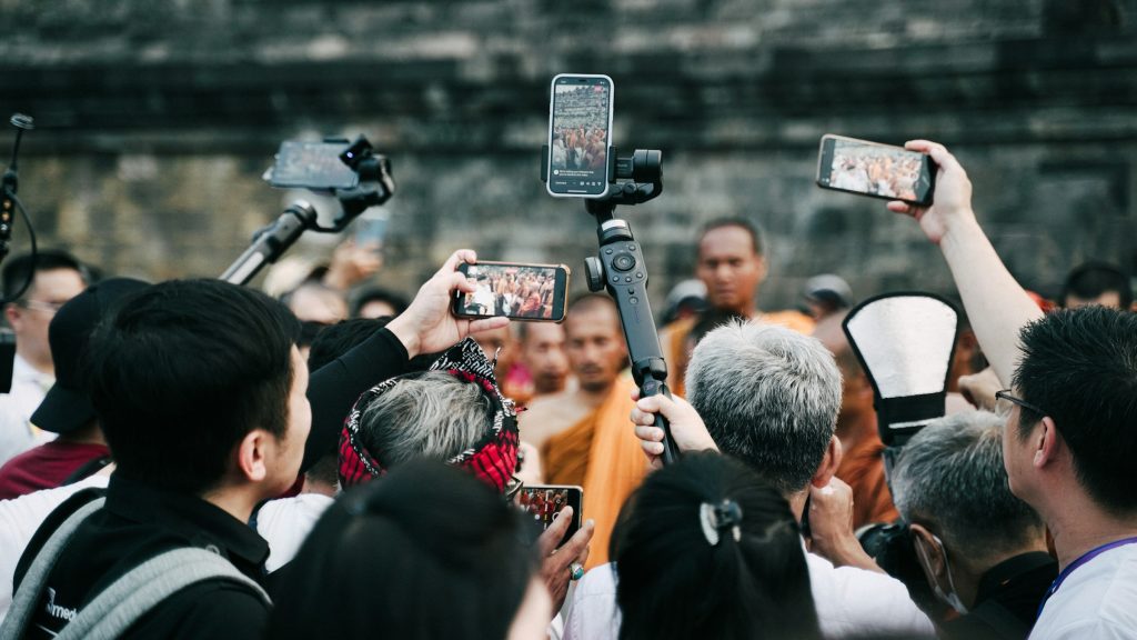 afif ramdhasuma kontrol media unsplash