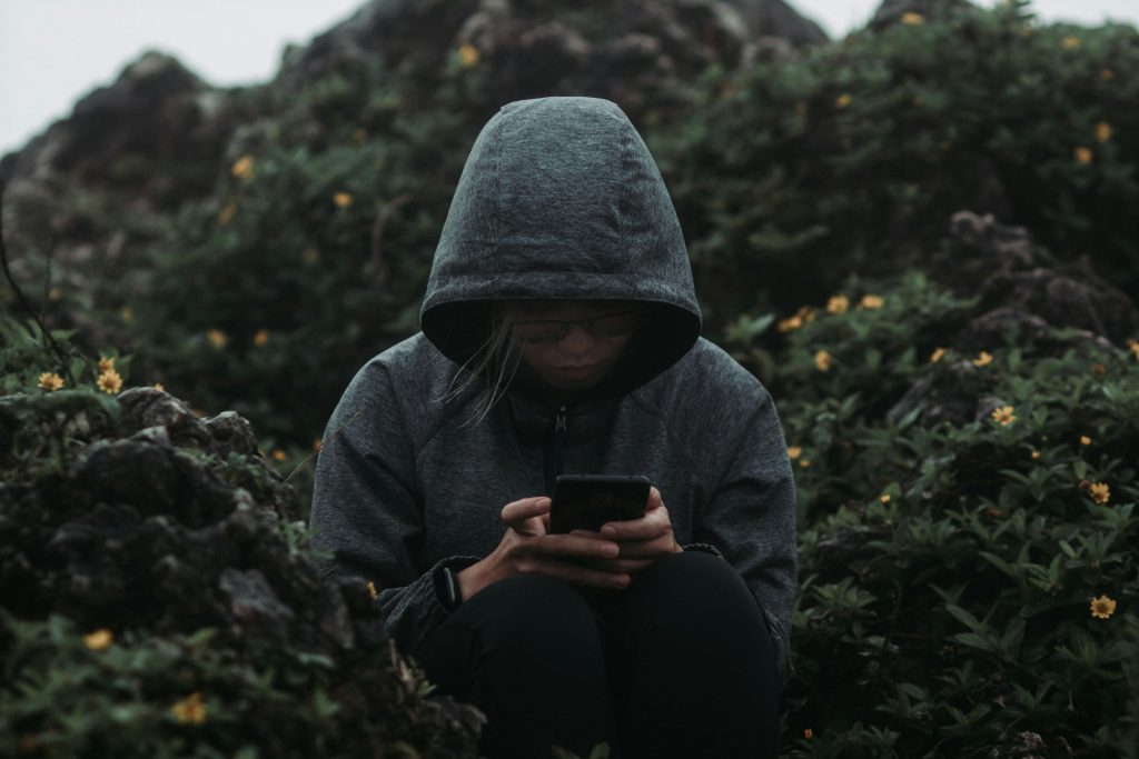 md duran keamanan chat unsplash