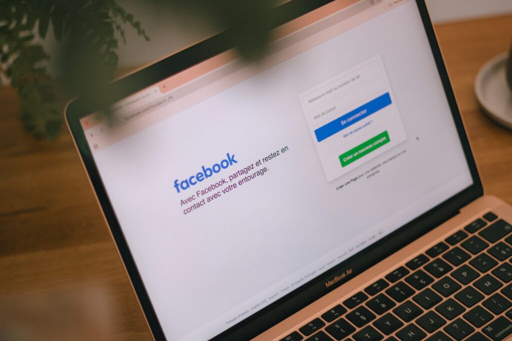 swello facebook unsplash